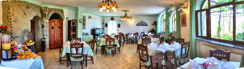 Offerte Hotel Villa Cimmentorosso | Forio | Categoria 3 stelle | Entrata Hotel Villa Cimmento Rosso-Forio-Isola d'Ischia